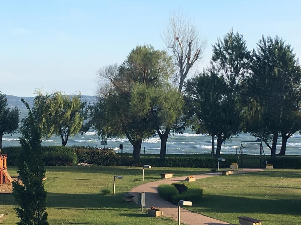 Cuki Apartmanok Siófok Exterior foto